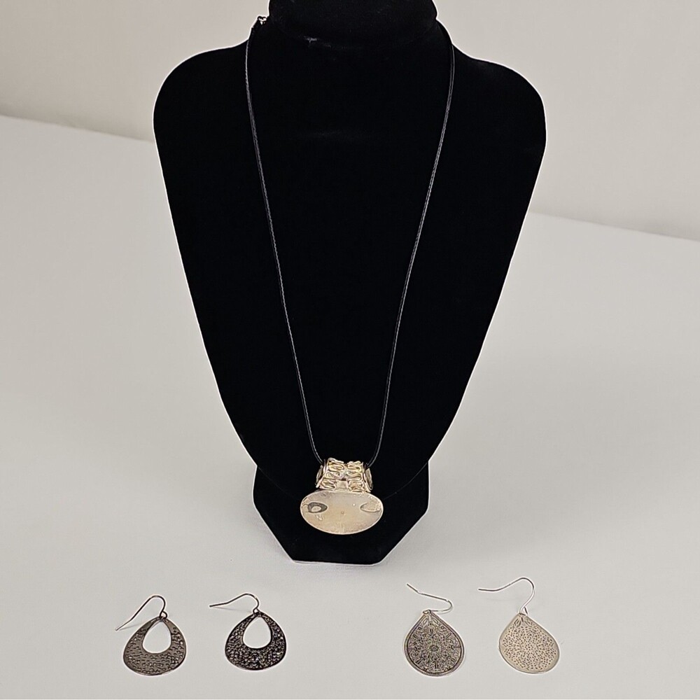 Silver Tone Gunmetal Teardrop Pendant Necklace Earrings Jewelry Set